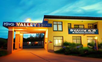 Big Valley Lakeside Paradise Motor Inn