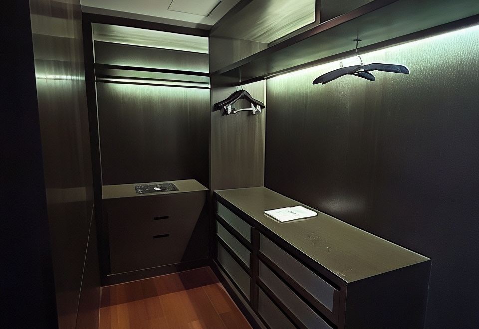 行政一居室套房