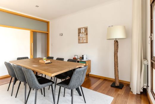 Central Porto 4BR apartment in Porto City center 2MIN METRO and WALK Aliados