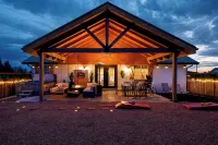 2 Bedroom Near Zion•Bryce•Wave: Hot Tub, Dining/Patio & Games - Red Rock Views!
