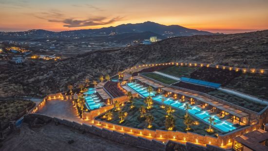 Ftelia Black Villas