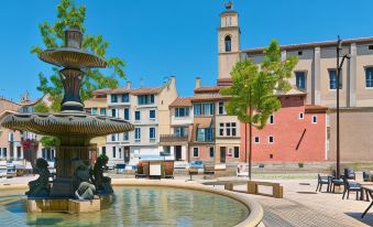 Première Classe Martigues - Housity