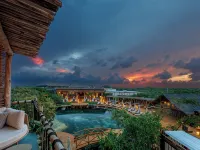 Hotel Shibari - Restaurant & Cenote Club Hotels in Tulum