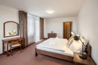 Pytloun Wellness Hotel Hasištejn Hotele w: 