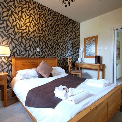 Economy Double Room, Ensuite (Restricted View) The Gladstone Promo Code