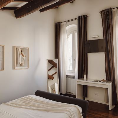 Luxury Apartment, 2 Bedrooms, Ensuite, City View (Giulia)