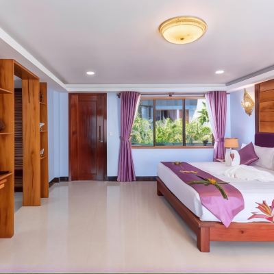 Deluxe Double With Pool View Cheata Residence Promo Code