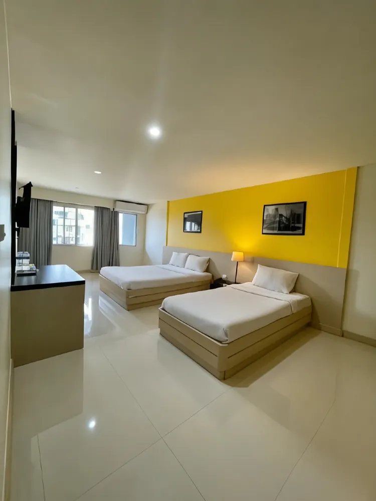 ห้องอีโคโนมี สำหรับสามท่าน