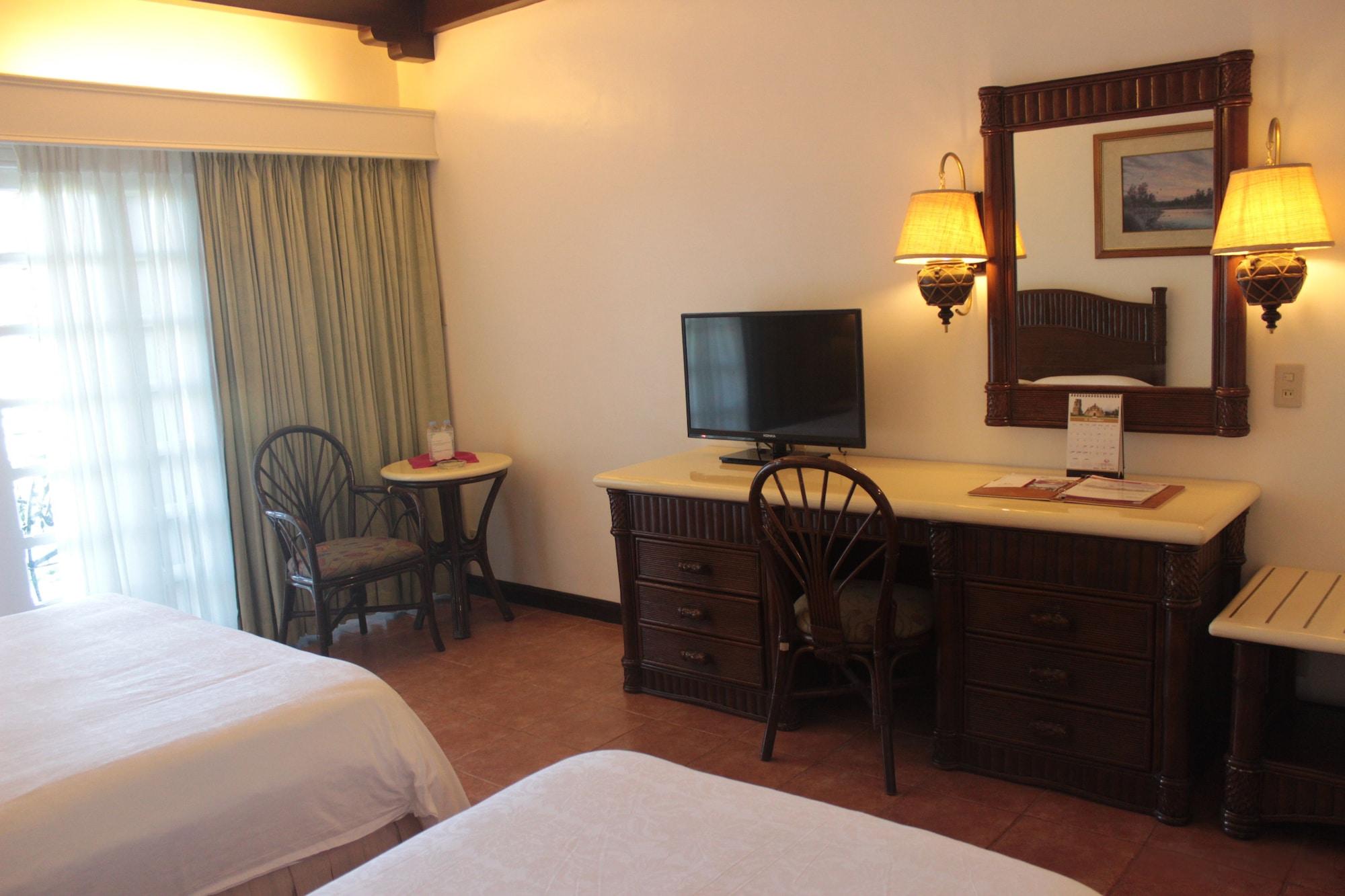 Fort Ilocandia Resort HotelStandard room