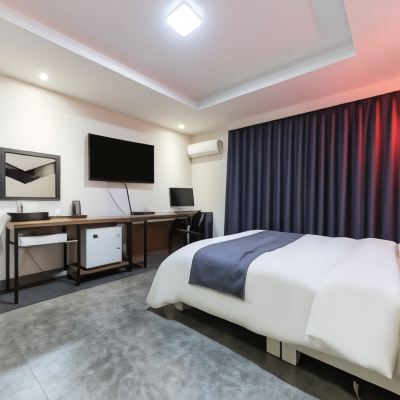 Non-Smoking Room Hotel Look Promo Code