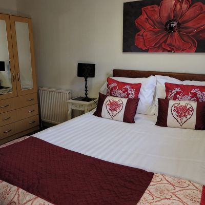 Upstairs Suite The Lawns Hotel Promo Code