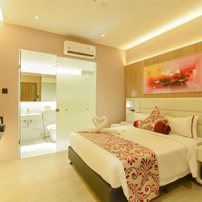 標準大床無窗 奎松市庫波紅飯店優惠