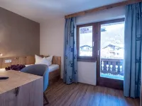 Pension Garni Hochmoos Hotels in Lermoos