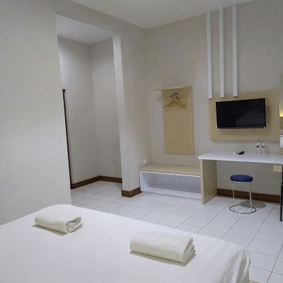 Deluxe Double Room Twin Star Promo Code