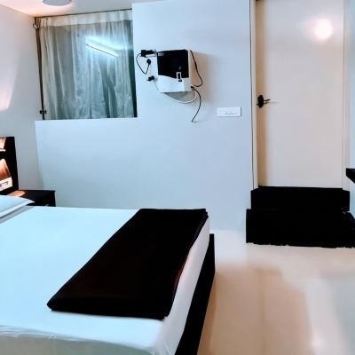 Deluxe Double Room with Bath Suvarna Grande Homes Promo Code