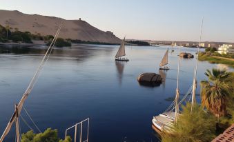 Taharka Nubian House