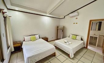 Poshtel Arenal - Housity