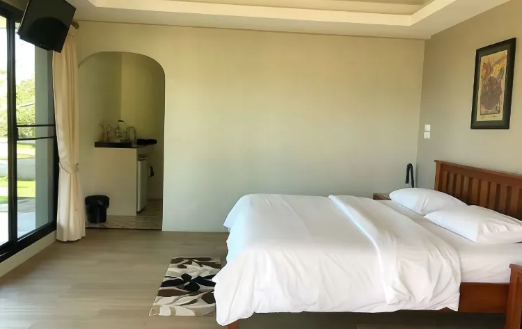 King Size Bed Top Sea View