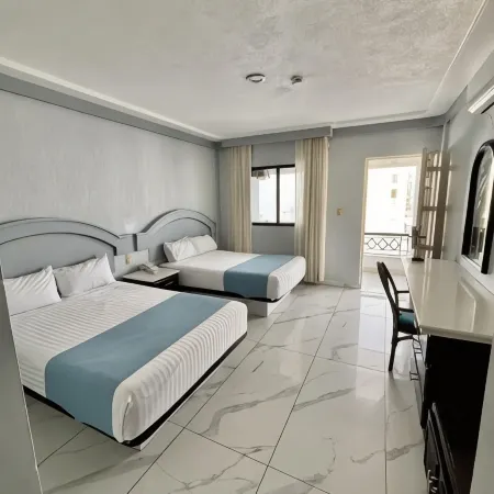 Hotel Playa Marina
