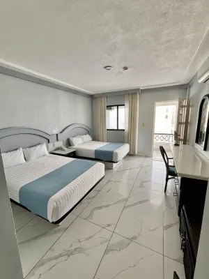 Hotel Playa Marina