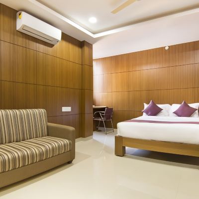 Deluxe Double Room With Air Conditioner