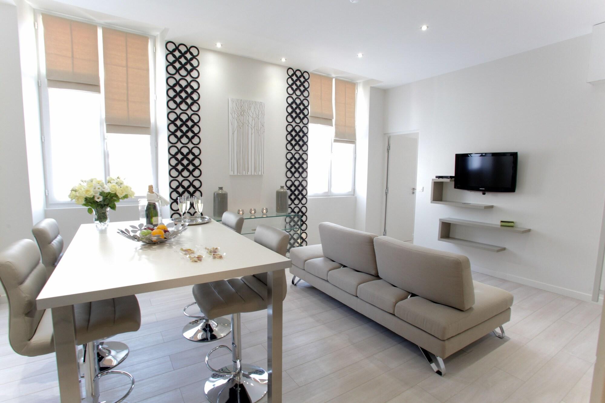 豪华两卧室公寓