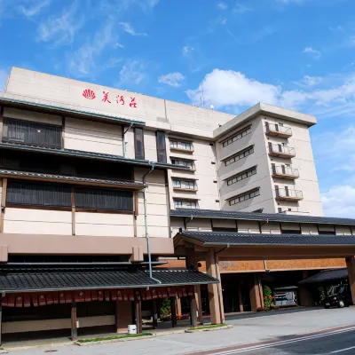 Yukemurino-Yado Biwanso Hotels in 