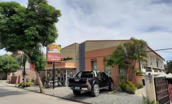 RedDoorz @ Calceta Street Cogon - Housity