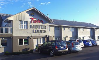 Tudor Motor Lodge