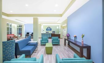 Days Inn & Suites by Wyndham Kearney