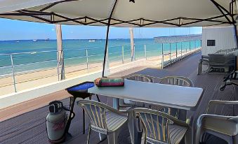 Hotel & Restaurant on the Beach Lue
