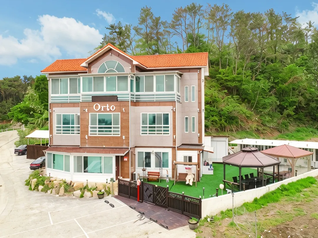 Gyeongju Orto Pension - 慶州