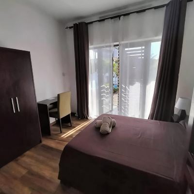 Three-Bedroom Apartment Le Binome Promo Code