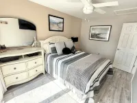Pool Swim Spa-Hot Tub!  300 Feet to Secluded Beach!  Kayaks!! Bayshore Getaway!