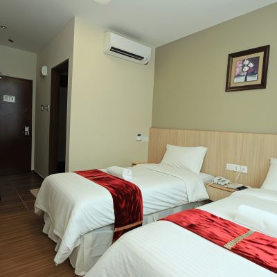 Deluxe Triple Room Kupon Veer Hotel