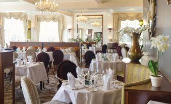 The Royal Duchy Hotel - Housity
