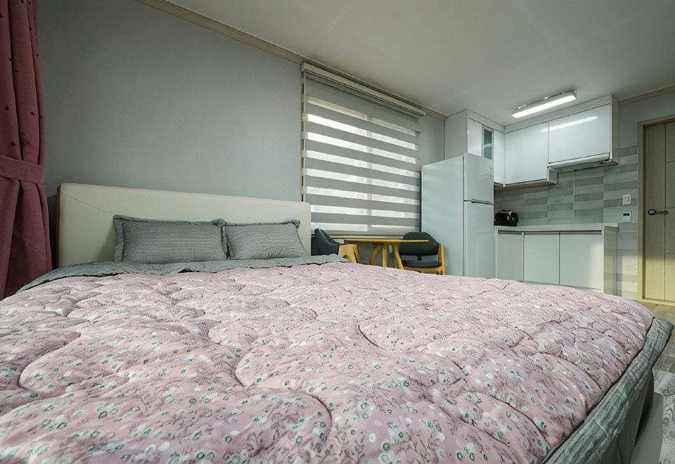 Gurye Seomjingangnaru PensionC201