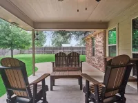 Large Belton Home near Expo Ctr ベルトンのホテル