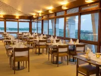 Ozadi Tavira Hotel