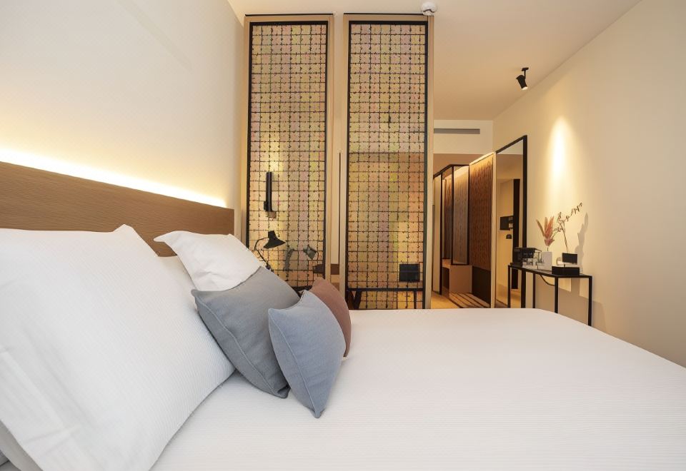 游泳池景行政間