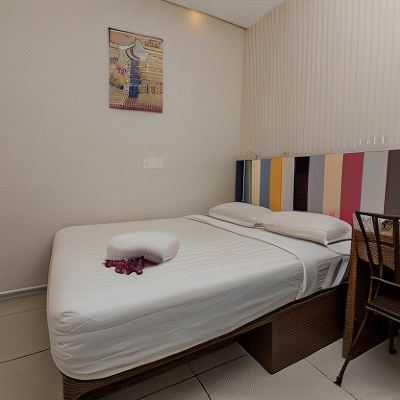 Bilik Katil Queen Size Superior-Tidak Merokok Kupon Hotel 138 @ Subang