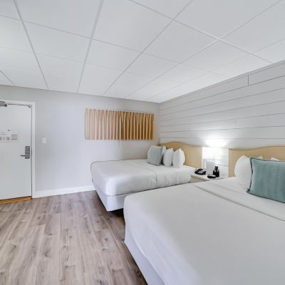 Two Queens Room (Northern Ocean View) Montreal Beach Resort Promo Code