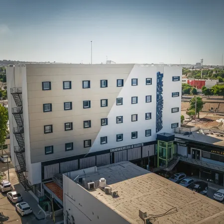 Homesuites Malecon