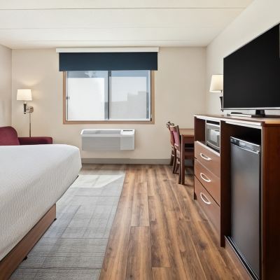 Queen Non Smoking Pet Friendly AmericInn by Wyndham Dickinson Promo Code