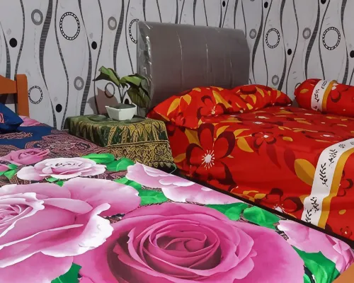 Dharmawati Stay at Surabaya 瓦魯住宿飯店