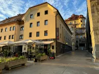 Hotel Lent