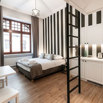 Comfort Studio Suite, 1 Bedroom, Kitchenette (Black&White)
