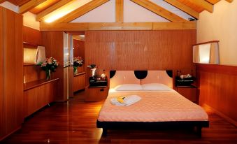 Grand Hotel Astoria - Housity