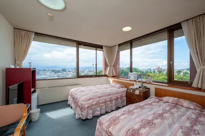 Nigitatsu Kaikan Hoteles en 