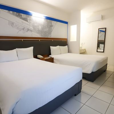 2 Double Beds Non-Smoking Room